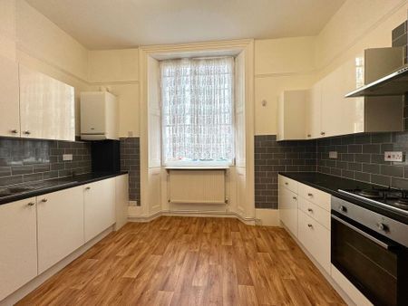 2 bedroom maisonette to rent - Photo 4