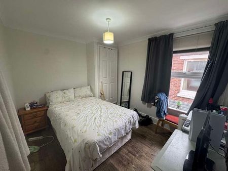 Devonshire Road, SO15 - Photo 2