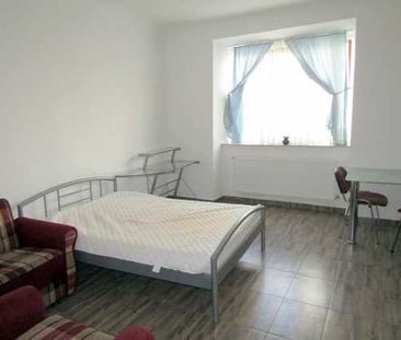 Apartament 2 camere, decomandat, prima inchiriere, zona Sora - Photo 4