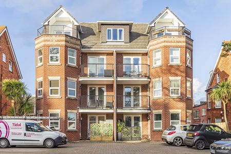 2 bed flat to rent in Owls Road, Bournemouth, BH5 - Photo 4