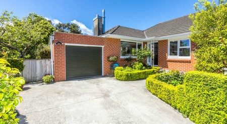 37 Sunbrae Drive, Silverstream - Photo 4