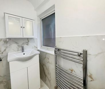 3 bedroom apartment to rent - Photo 6