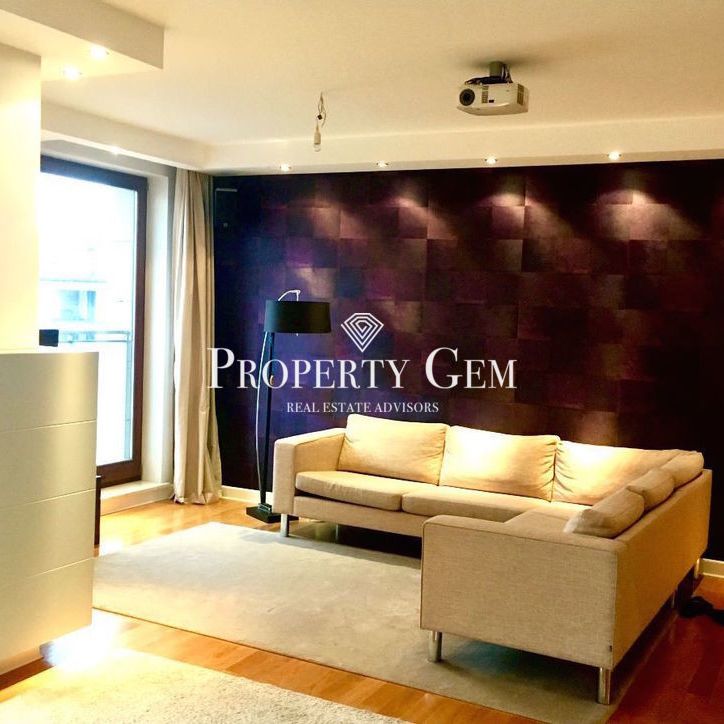 Warszawa, Wilanów, Sarmacka - Zdjęcie 1