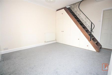 2 bedroom terraced house to rent - Photo 2