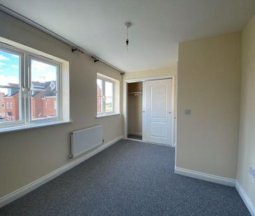 4 bedroom townhouse to rent - Photo 3