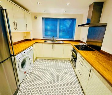 Adel Wood Place, Adel - Photo 5