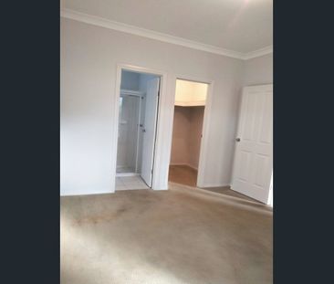 Stylish Family Living in a Convenient Location - Photo 5