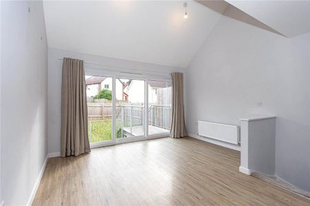 2 bedroom semi-detached house to rent - Photo 2