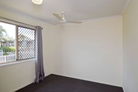 NEAT AND TIDY BRICK FAMILY HOME! - Photo 4