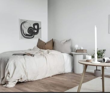 Flyginfarten, Järfälla - Foto 1