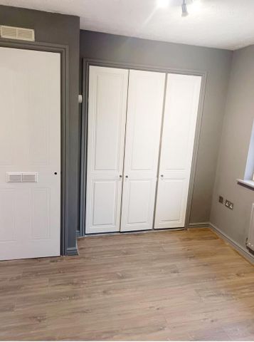 2 bedroom semi-detached house to rent - Photo 5