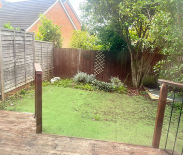 Semi-detached house to rent on - Photo 4