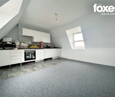 2 bed flat to rent in The Crescent, Bournemouth, Dorset, BH1 4EX - Photo 6