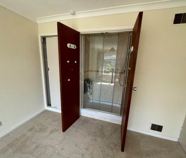 Worle, Weston-super-Mare, North Somerset - Photo 1