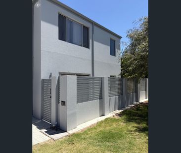 Immaculate New Build Four Bedrooms, Three Bathrooms - Photo 2