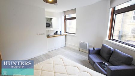 1 bedroom Flat To Let - Photo 5