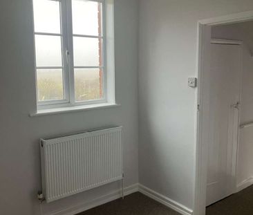 We are delighted to present this three-bedroom detached farmhouse, ... - Photo 5