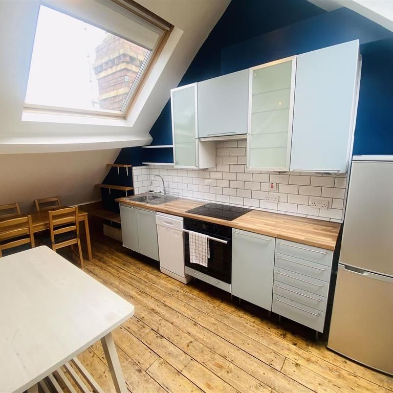 1 bedroom flat to rent - Photo 1