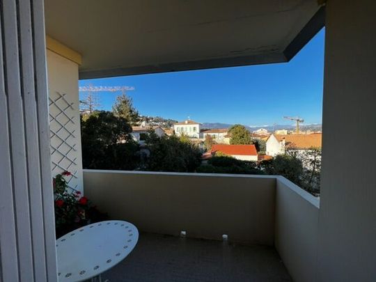 Location Appartement 2 pièces 49m² ST LAURENT DU VAR 06700 - Photo 1