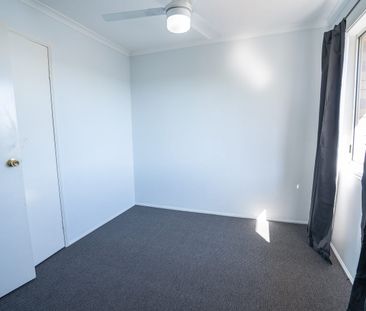 VERY CENTRAL POSITION, SECURE COMPLEX WITH GATE AND POOL, MINS TO S... - Photo 3