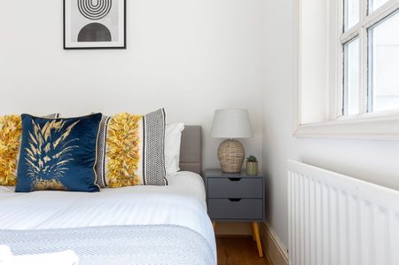 2 Bed Flat, Astoria Court, E8 - Photo 5