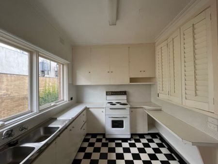 Perfectly Situated Two Bedroom Unit - Photo 5