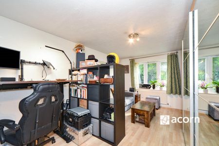 Burnt Ash Hill, London, SE12 - Photo 2