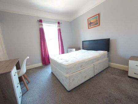 1 bedroom in a house share to rent - Photo 5