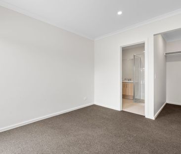 Contact Craig Frost on 0413 108 033 for a Private Inspection - Photo 2