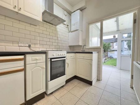 Paisley Road, N22 - Photo 5