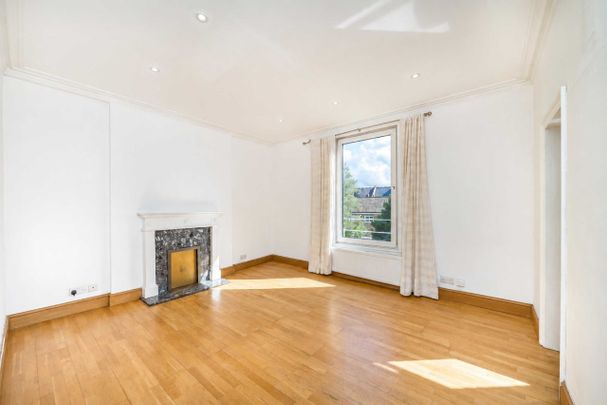 Lancaster Road, Wimbledon Village, SW19, London - Photo 1
