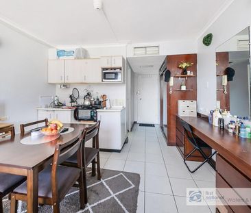 Studio Apartment - Photo 2