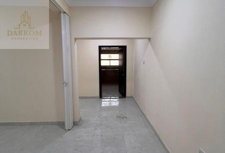 Balcony | First Tenant | Spacious Area| - Photo 5