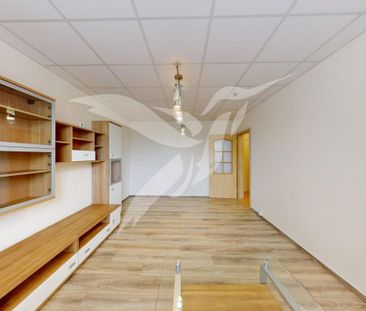 Pronájem bytu 2+1 61 m2 - Fotografie 4