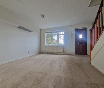 3 bedroom end of terrace house to rent - Photo 1