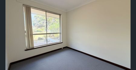 Spacious 4-Bedroom Home Opposite Parklands in a Quiet Cul-de-Sac Location - Photo 5