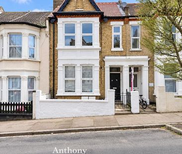 3 bedroom flat to rent - Photo 5