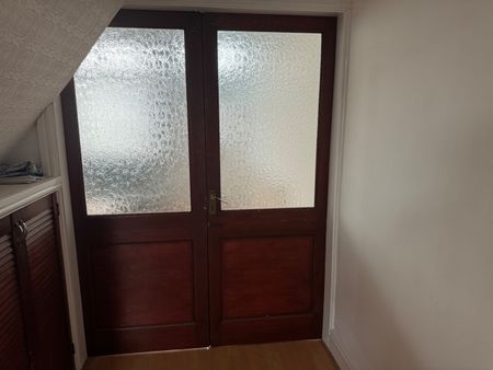 3 Bed Terraced House, Leicester, LE4 - Photo 2