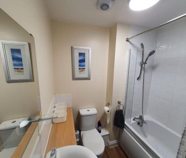 Pendennis Park, Staple Hill, Bristol - Photo 3