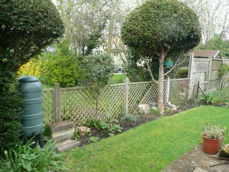2 bedroom maisonette to rent - Photo 4