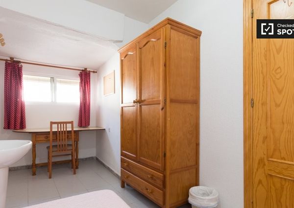 granada, Andalusia 18002