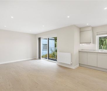 A newly built modern apartment situated on the first floor with a b... - Photo 1