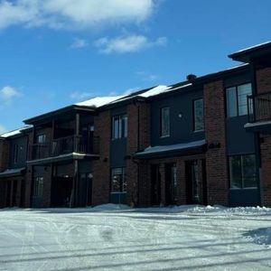 4 1/2 À LOUER (BROMPTONVILLE) - Photo 2