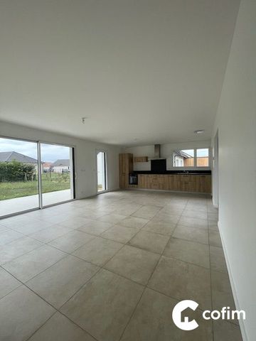 Location Maison 4 pièces 103m² THEZE 64450 - Photo 5
