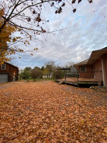 For Lease - 260 Main Street, Grimsby, Ontario - Photo 4