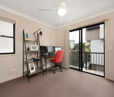 5/15 Rutland Street, - Photo 1