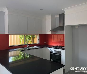 Well Presented Modern 2 Bedrooms Granny Flat - Photo 3