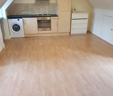 Studio Flat, Luton, LU1 - Photo 1