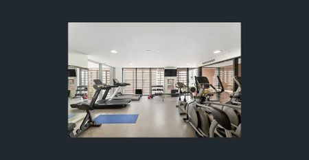 Lifestyle apartment with pool and gym in the heart of Fortitude Valley - Photo 2