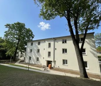1190! 4-Zimmer-Wohnung mit Loggia & Balkon in Grünruhelage ab Dezember 26! ERSTBEZUG NACH GENERALSANIERUNG! - Photo 1